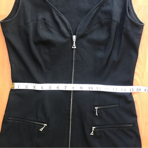 ANNE KLEIN | Vintage Black Sleeveless Top w/ Front Zipper & 3 Zipped Pockets - Picture 16 of 16